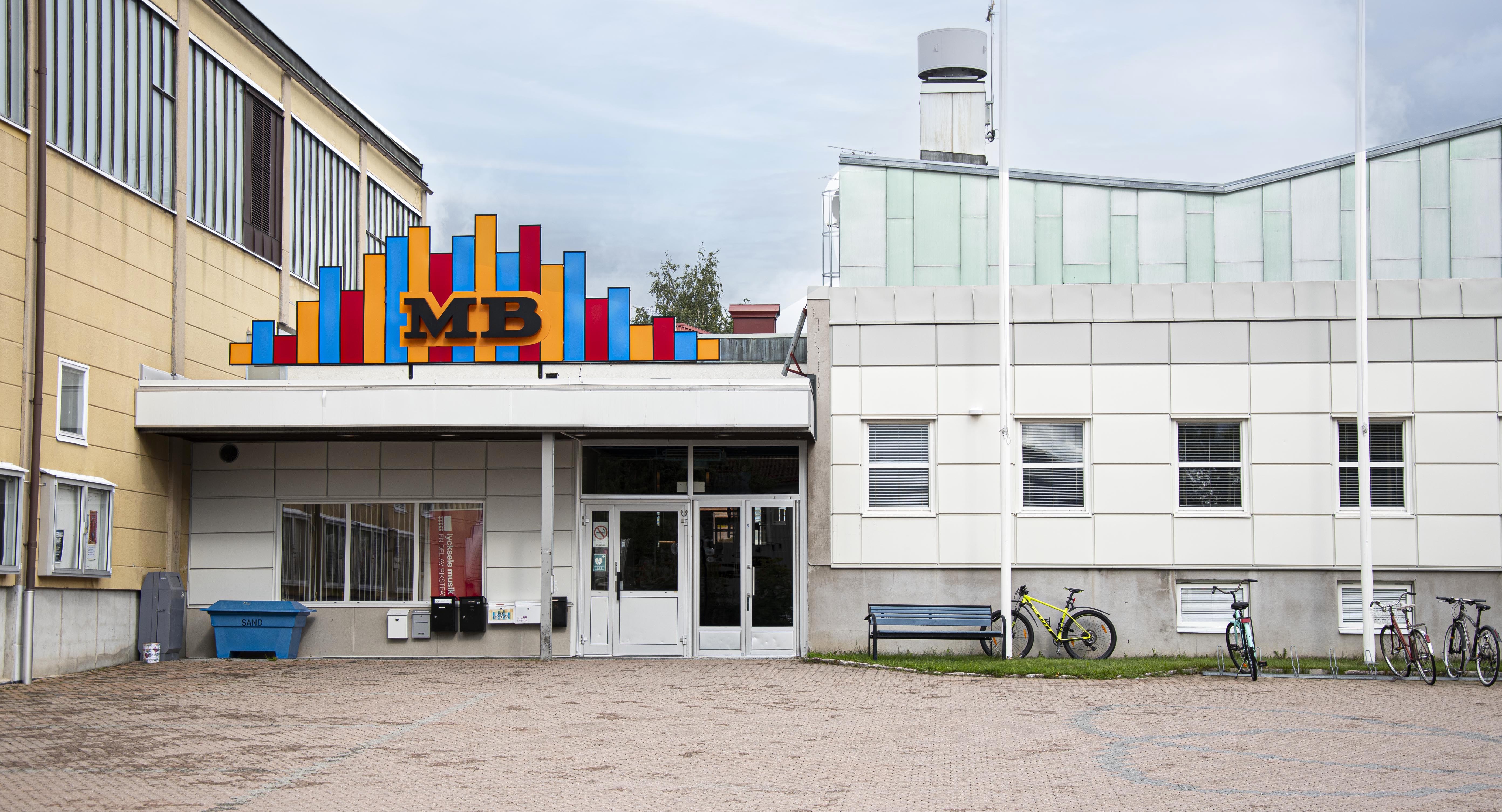 bild på MB framsida
