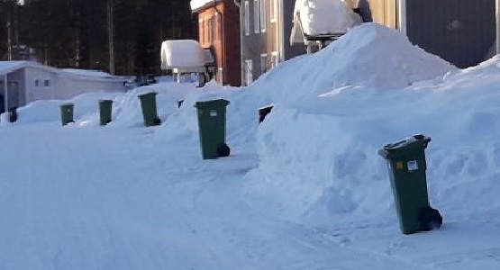 Avfallskärl utplaserade för tömning